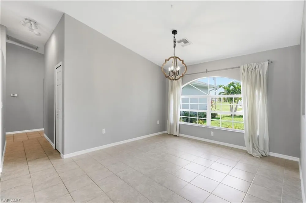 413 NW 17th Place Cape Coral, FL 33993