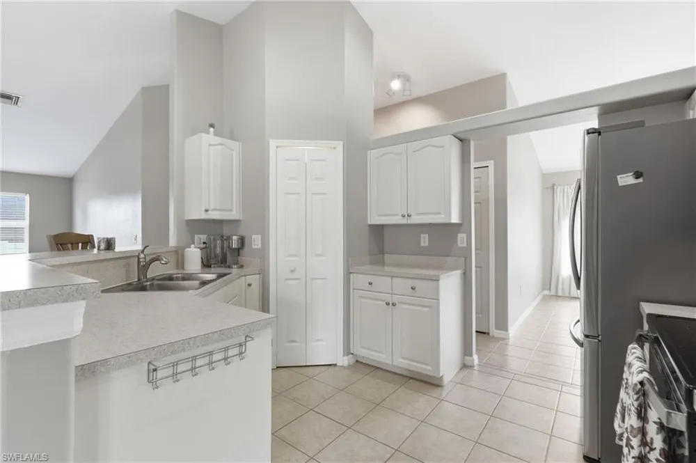 413 NW 17th Place Cape Coral, FL 33993