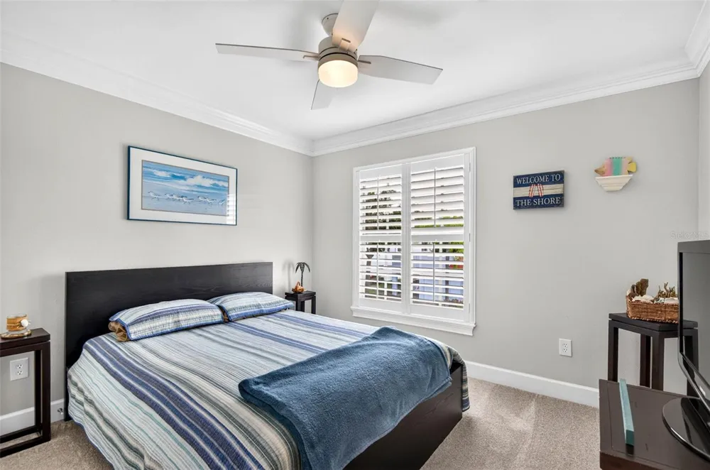 10324 SAVILLE ROWE LANE Tampa, FL 33626