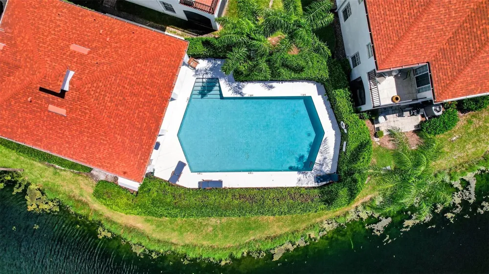 10324 SAVILLE ROWE LANE Tampa, FL 33626