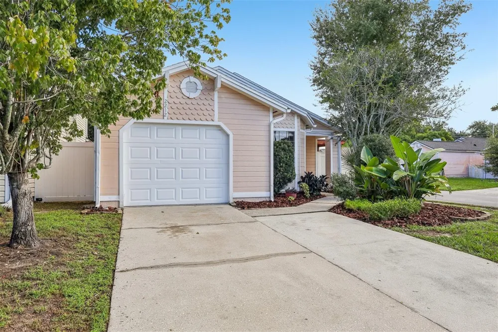2212 FAXTON COURT Orlando, FL 32812