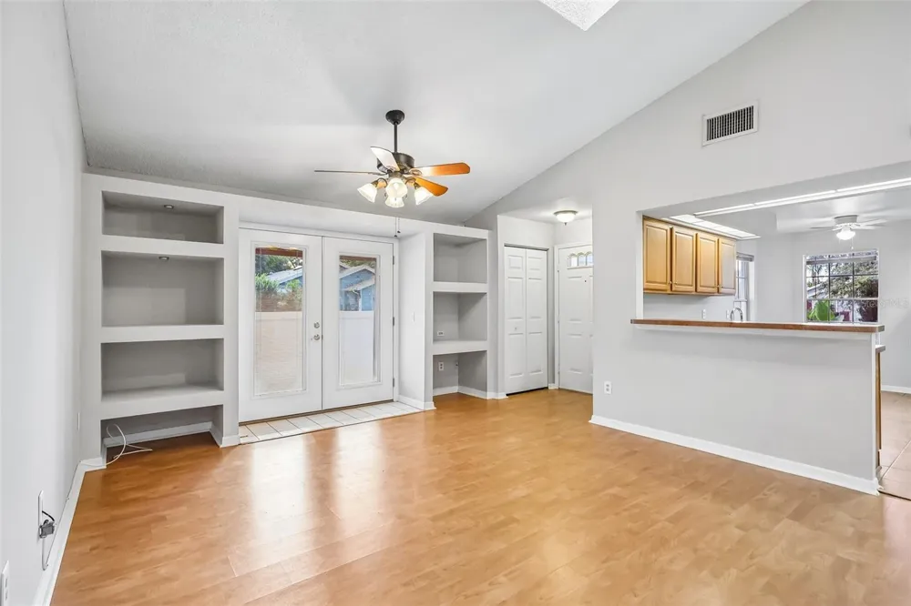 2212 FAXTON COURT Orlando, FL 32812