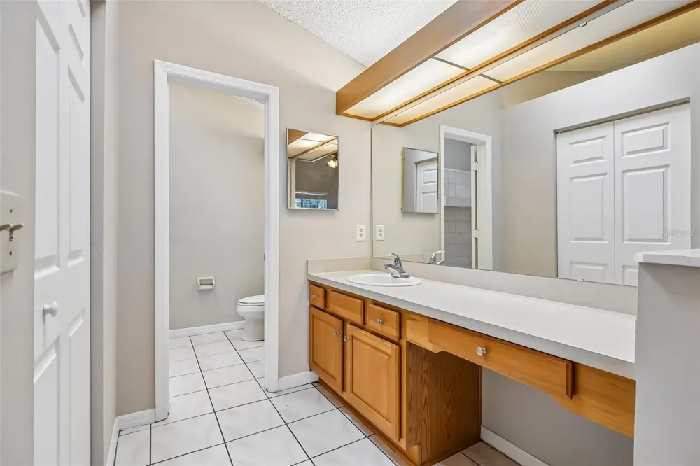 2212 FAXTON COURT Orlando, FL 32812