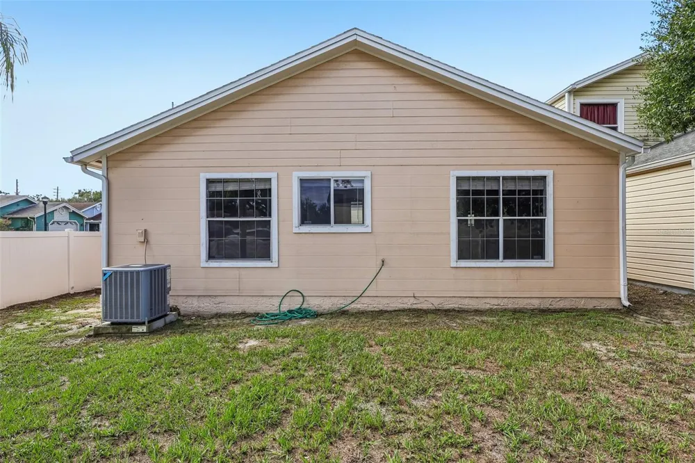 2212 FAXTON COURT Orlando, FL 32812