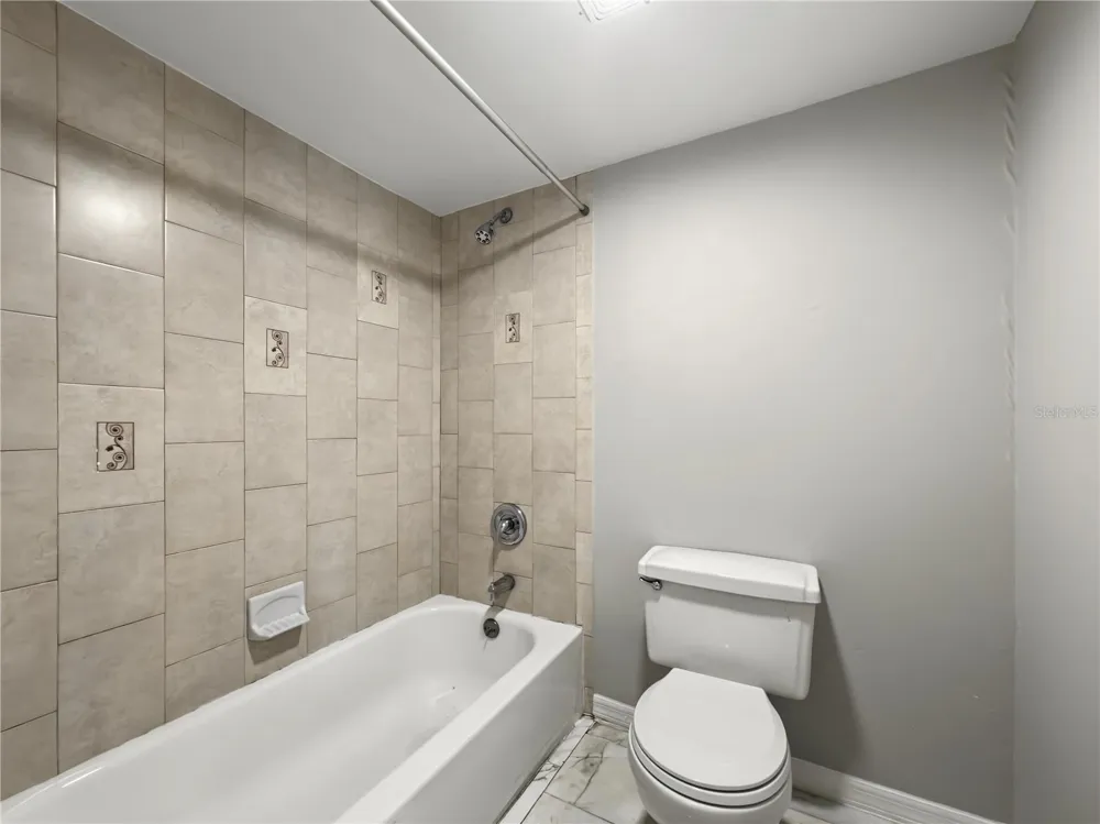 566 ORANGE DRIVE #43 Altamonte Springs, FL 32701