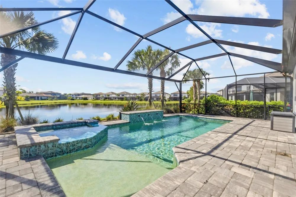 5755 BLUESTAR COURT Lakewood Ranch, FL 34211