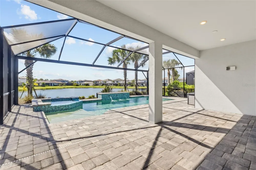 5755 BLUESTAR COURT Lakewood Ranch, FL 34211