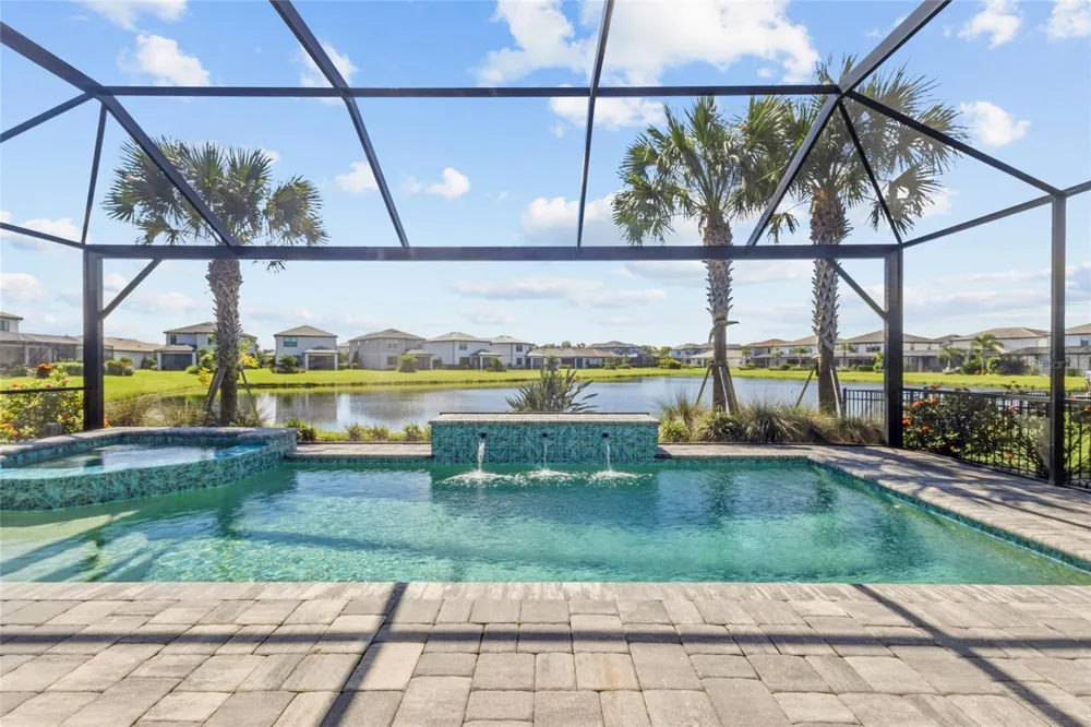 5755 BLUESTAR COURT Lakewood Ranch, FL 34211