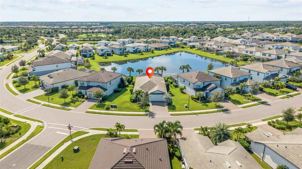 5755 BLUESTAR COURT Lakewood Ranch, FL 34211