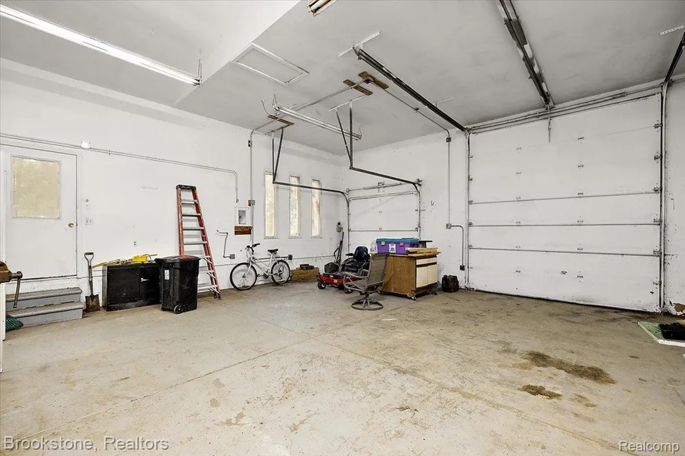 430 Rissman Lane Groveland Township, MI 48462