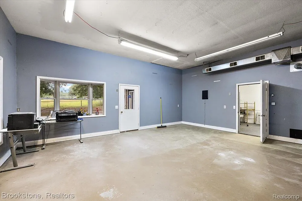 430 Rissman Lane Groveland Township, MI 48462