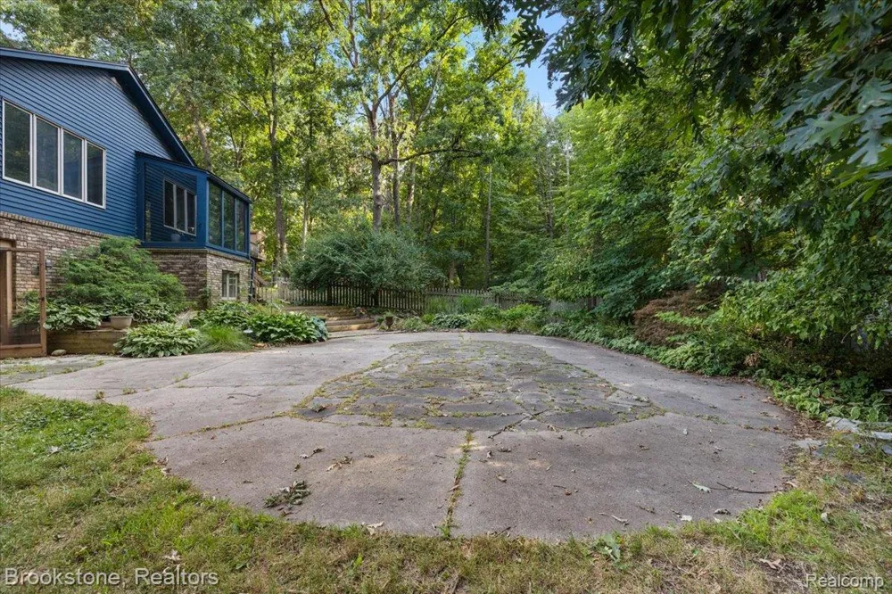 430 Rissman Lane Groveland Township, MI 48462