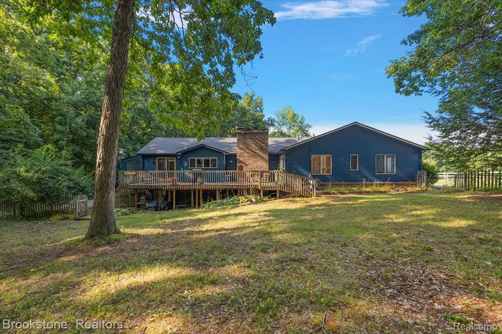 430 Rissman Lane Groveland Township, MI 48462