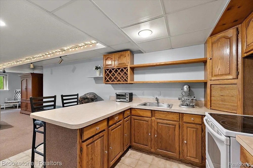 430 Rissman Lane Groveland Township, MI 48462