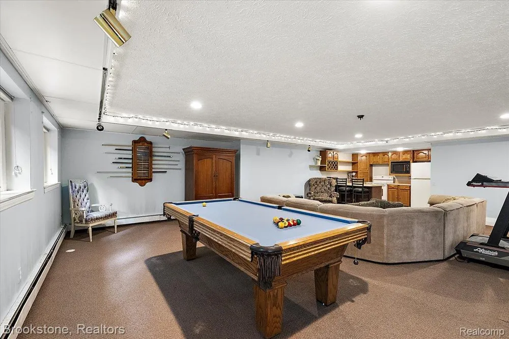430 Rissman Lane Groveland Township, MI 48462