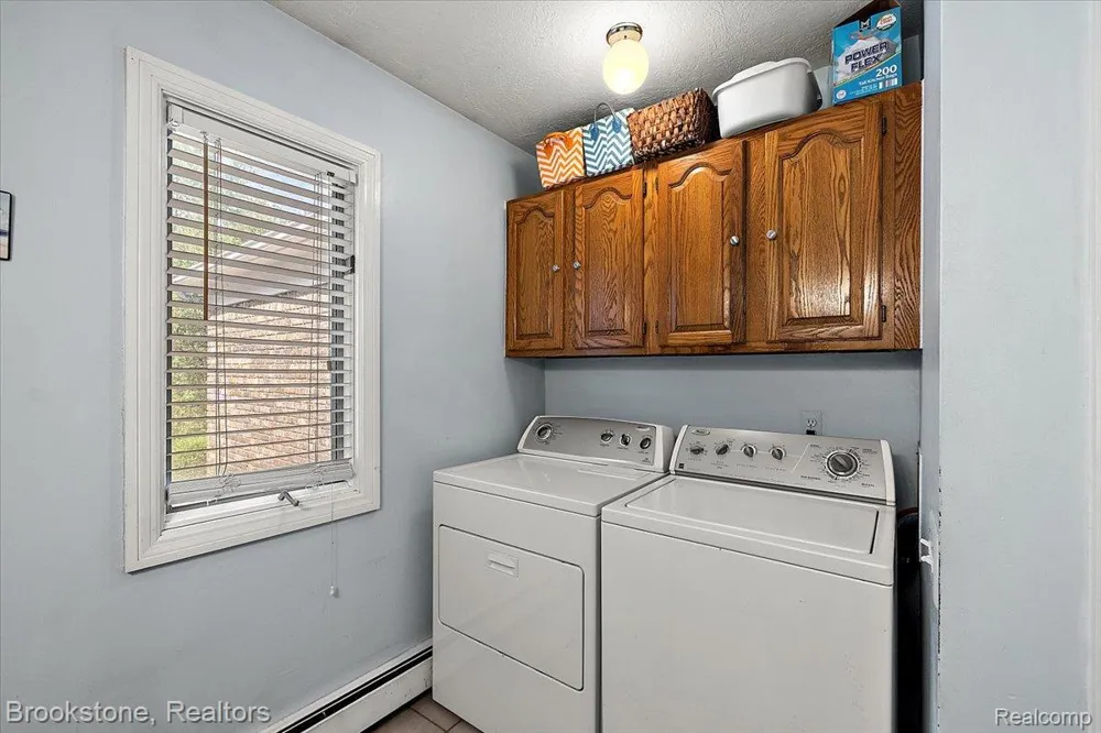 430 Rissman Lane Groveland Township, MI 48462