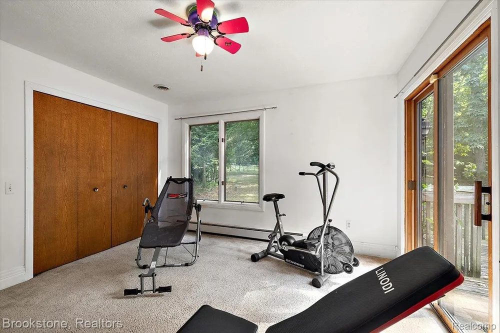 430 Rissman Lane Groveland Township, MI 48462