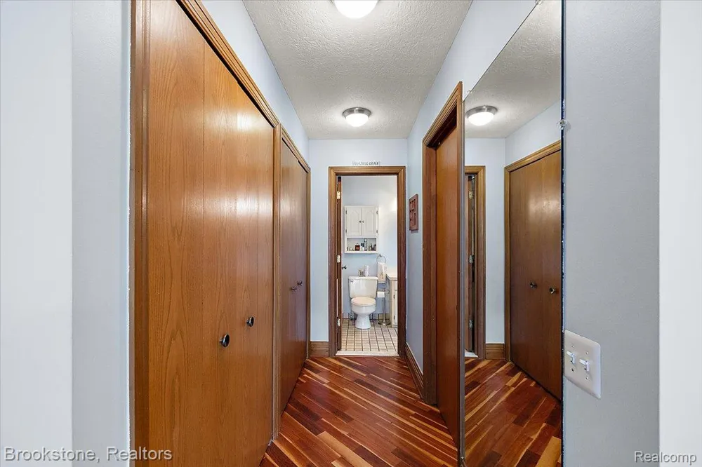 430 Rissman Lane Groveland Township, MI 48462