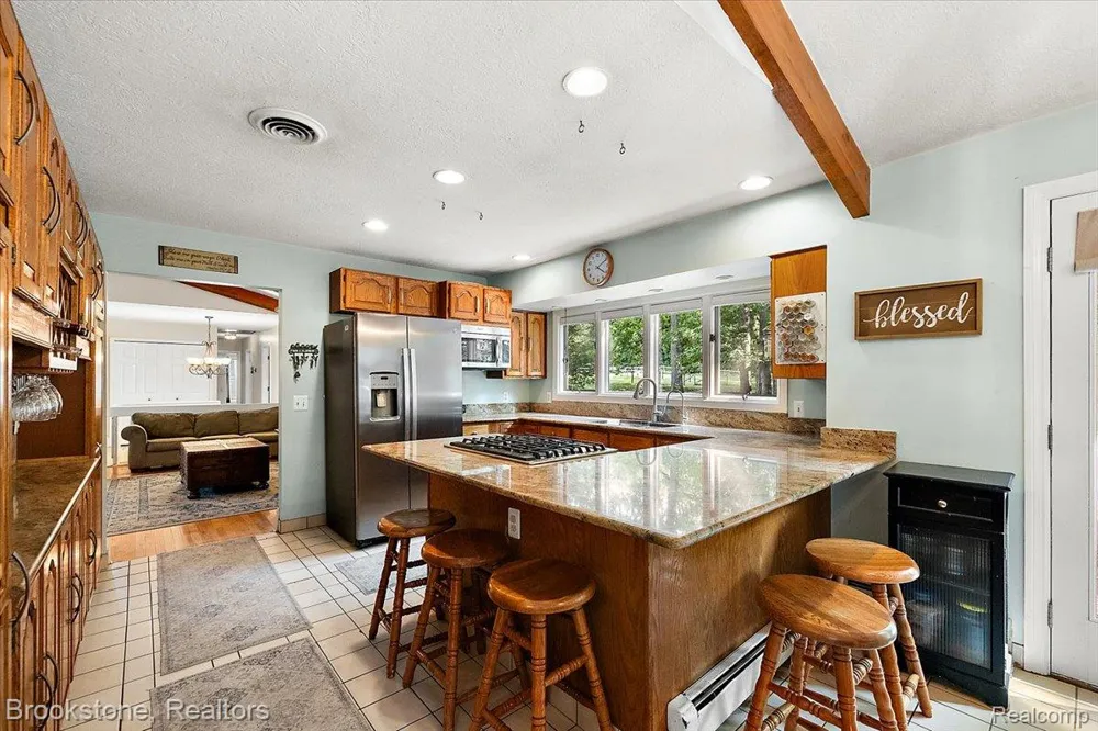 430 Rissman Lane Groveland Township, MI 48462