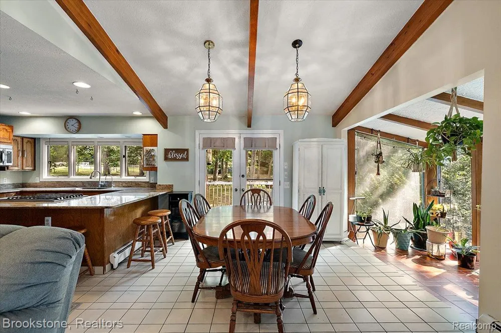 430 Rissman Lane Groveland Township, MI 48462