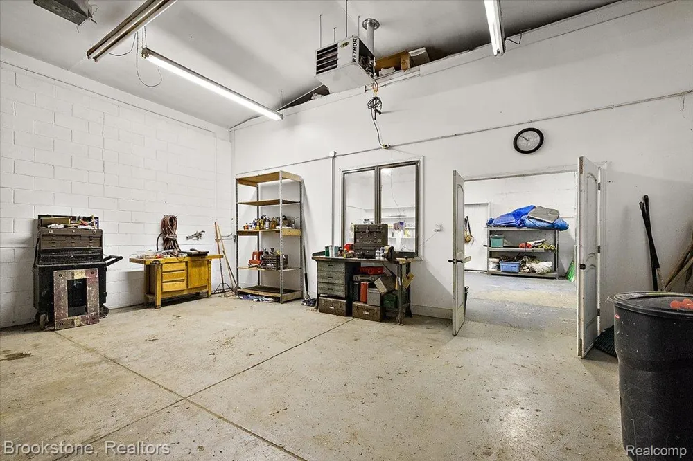 430 Rissman Lane Groveland Township, MI 48462