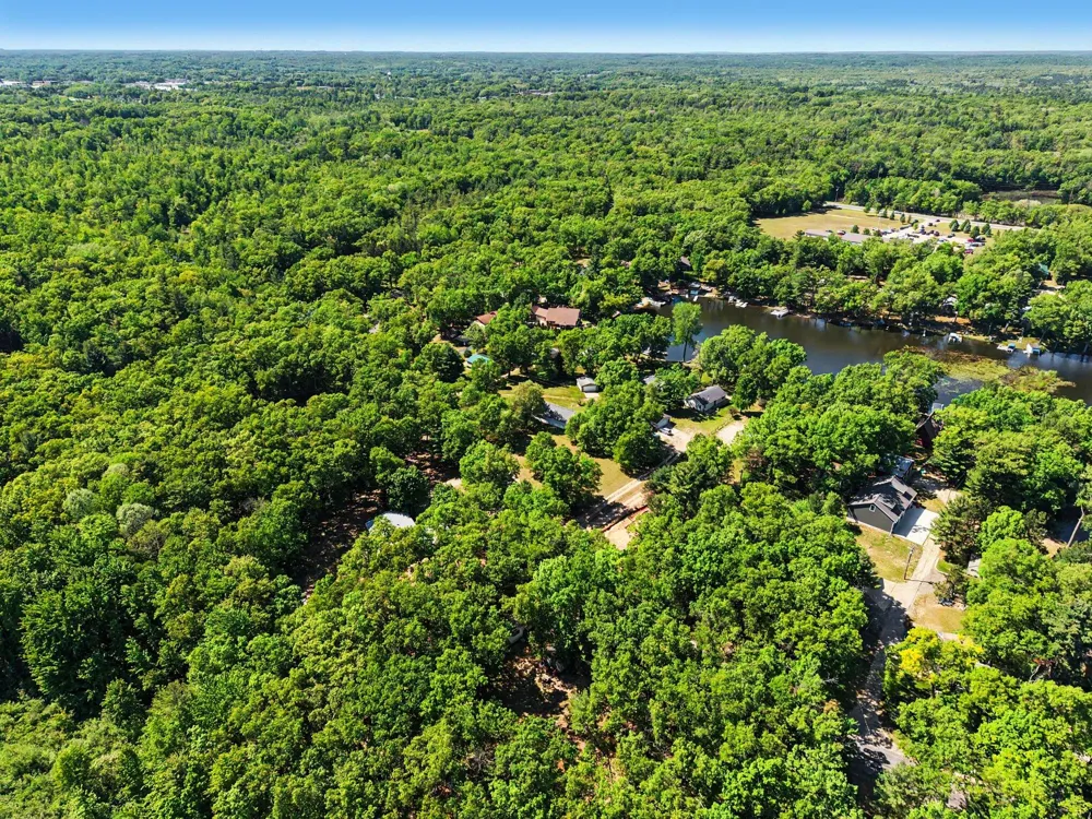 8481 Vista Drive Brooks Township, MI 49337