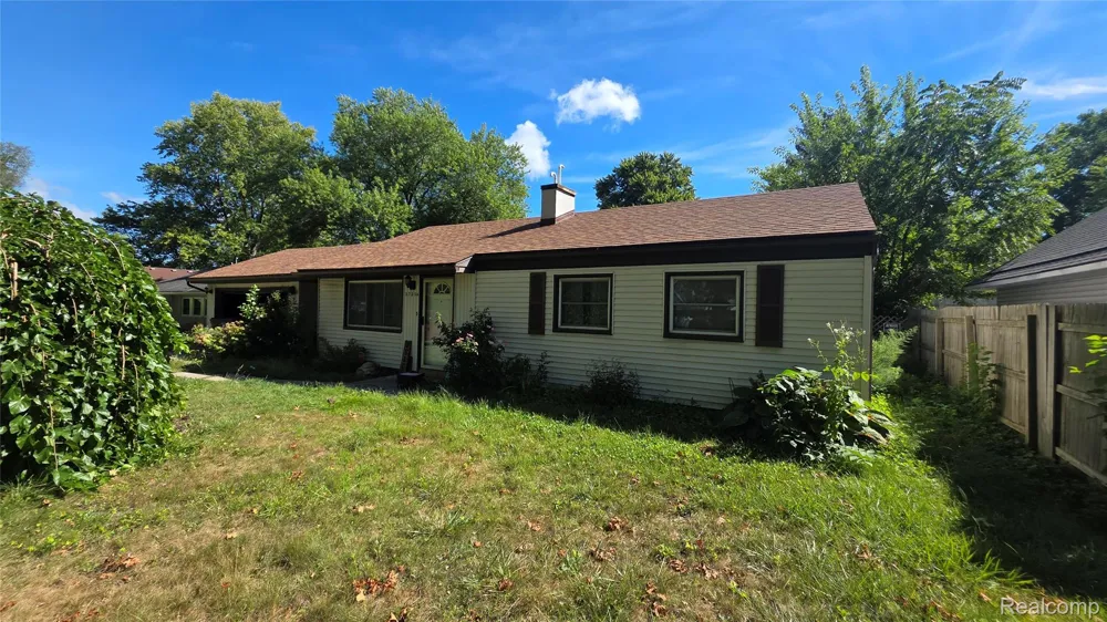 37256 Garvin Street Clinton Charter Township, MI 48036