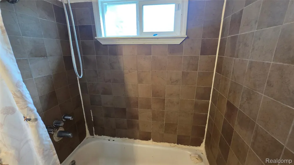 37256 Garvin Street Clinton Charter Township, MI 48036