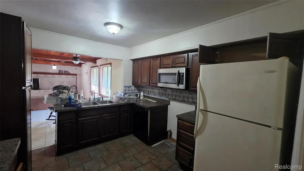 37256 Garvin Street Clinton Charter Township, MI 48036