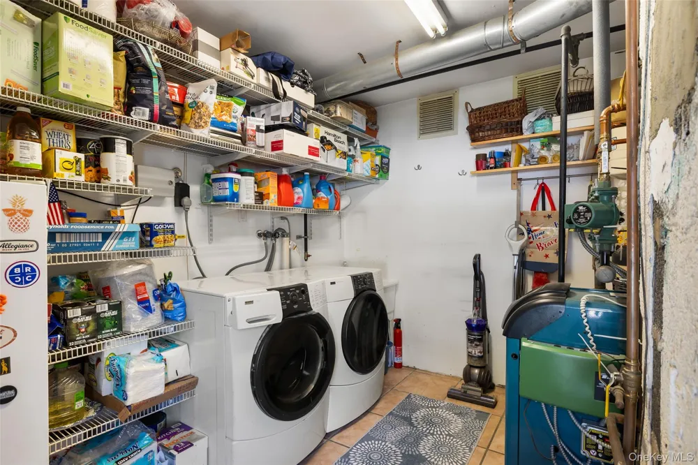 2100 North Drive Seaford, NY 11783