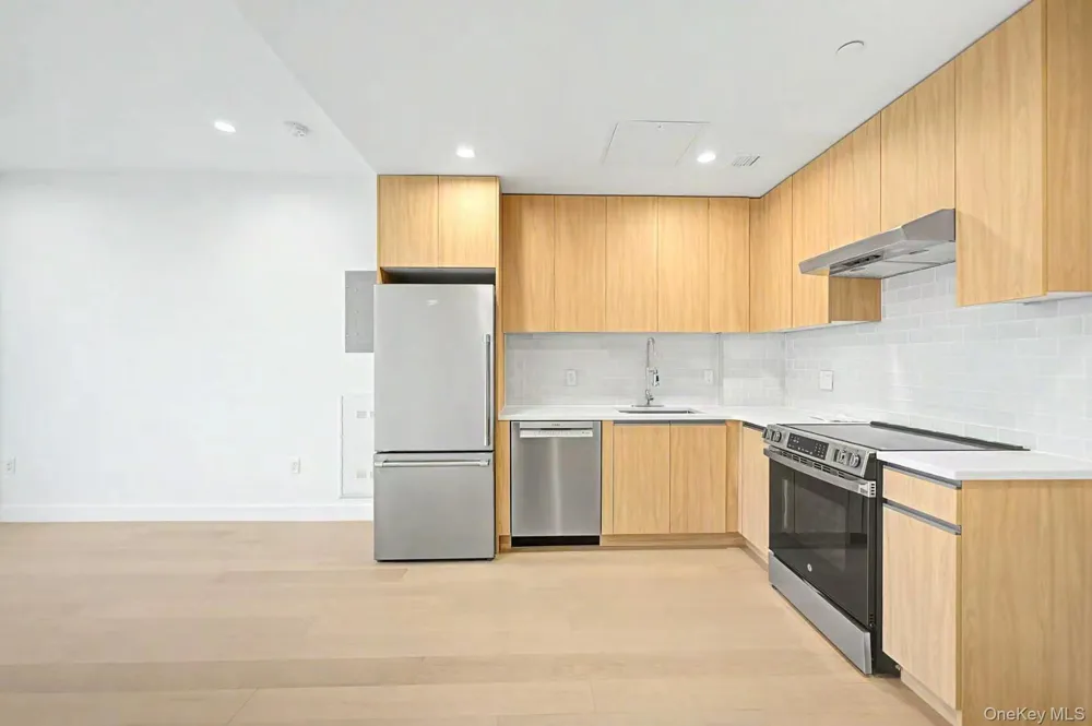 150-02 Northern Boulevard #3G Flushing, NY 11354