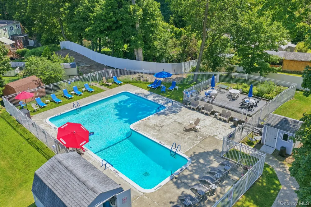 31 Roundtree Court Beacon, NY 12508