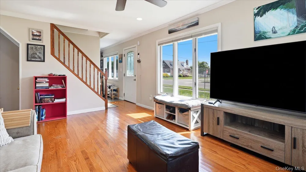 47 Berkeley Place Massapequa, NY 11758