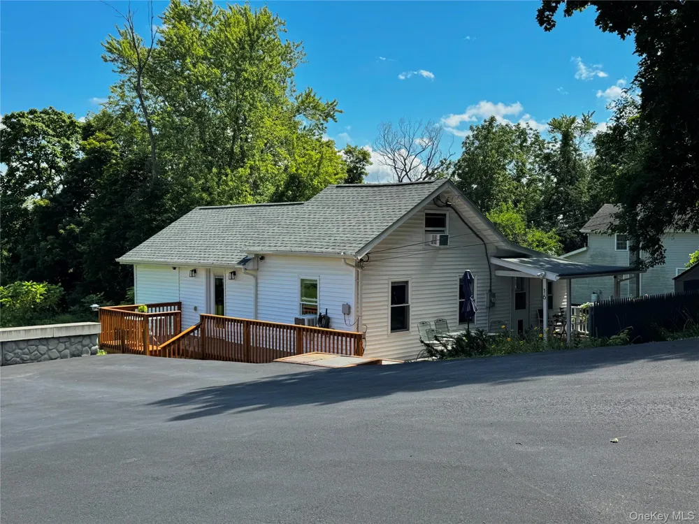 16 Highland Avenue Catskill, NY 12414