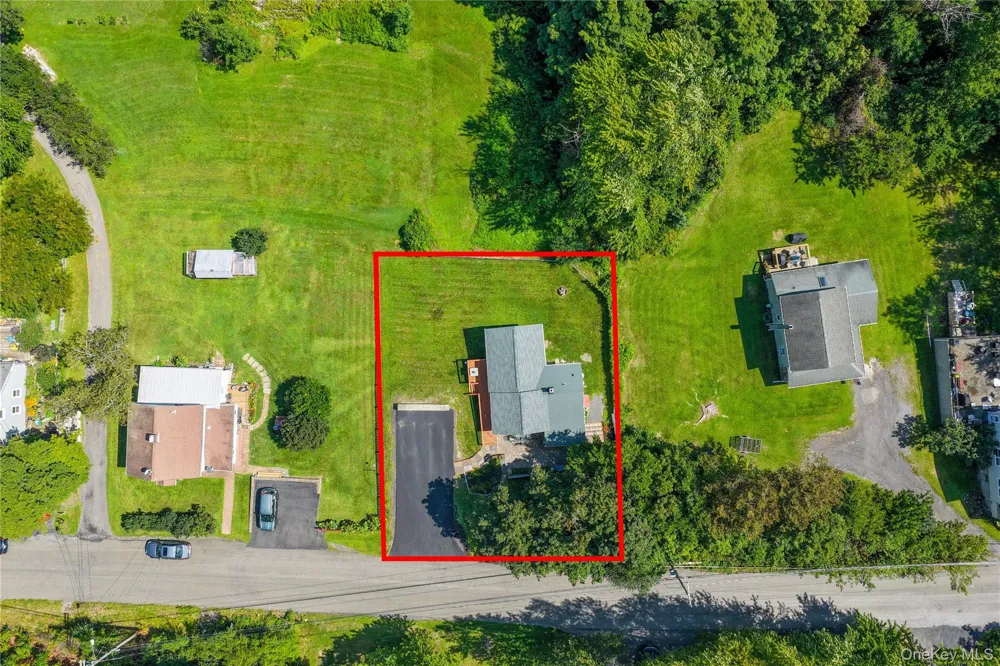 16 Highland Avenue Catskill, NY 12414