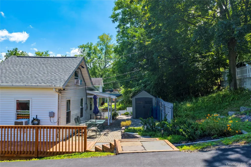 16 Highland Avenue Catskill, NY 12414