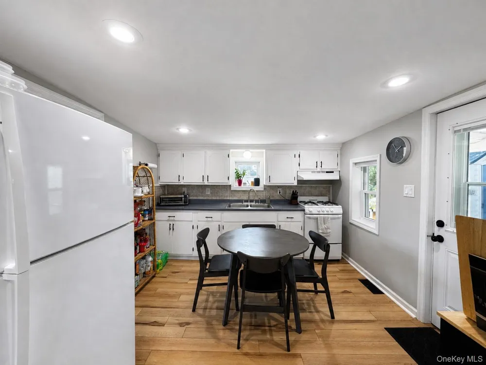 16 Highland Avenue Catskill, NY 12414