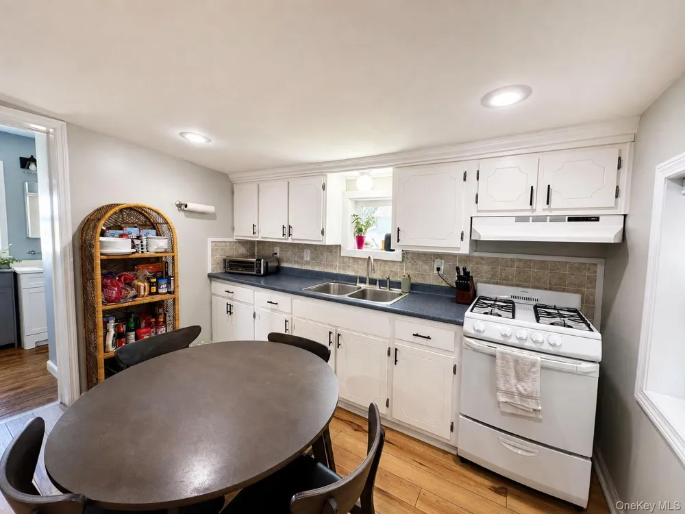16 Highland Avenue Catskill, NY 12414