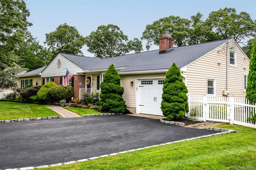 67 Broadway Smithtown, NY 11787