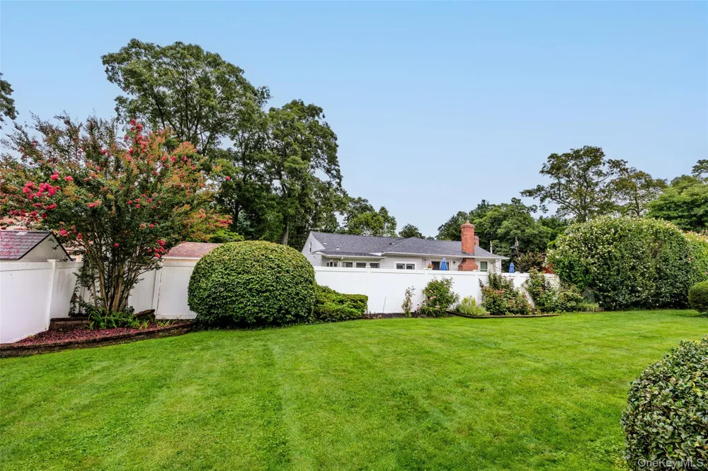 67 Broadway Smithtown, NY 11787