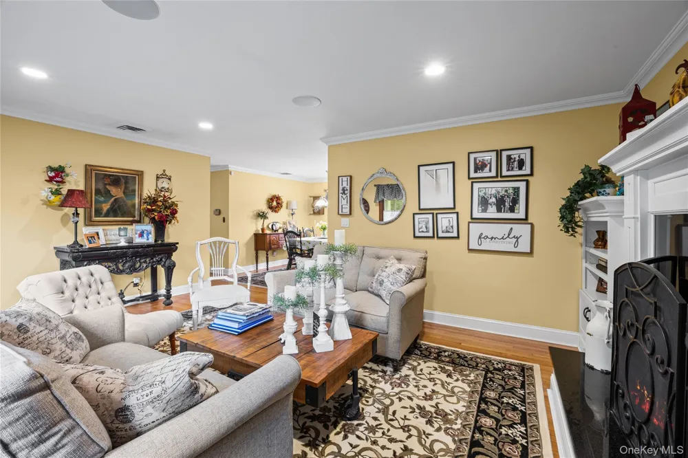 67 Broadway Smithtown, NY 11787