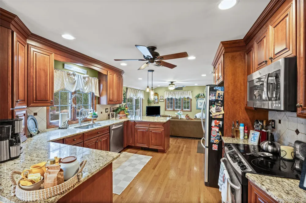 67 Broadway Smithtown, NY 11787