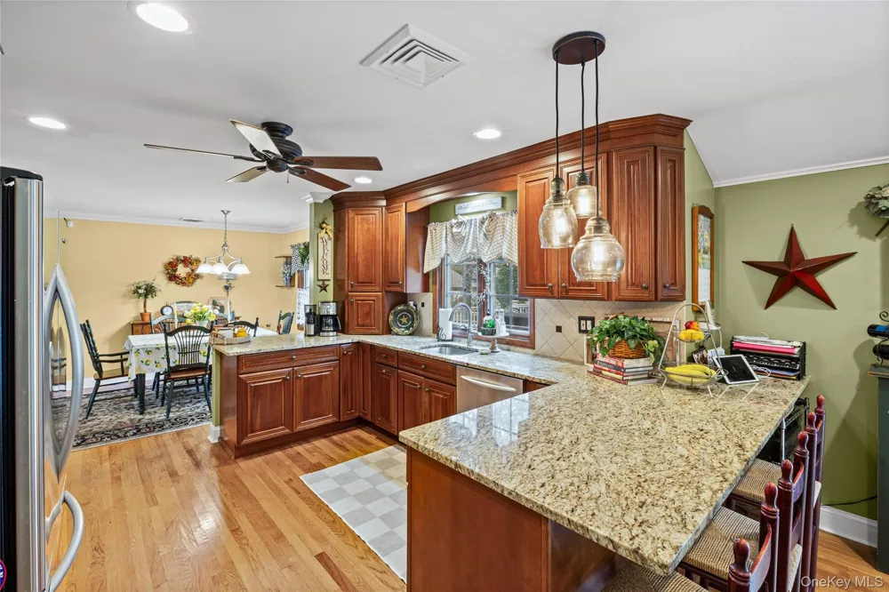 67 Broadway Smithtown, NY 11787