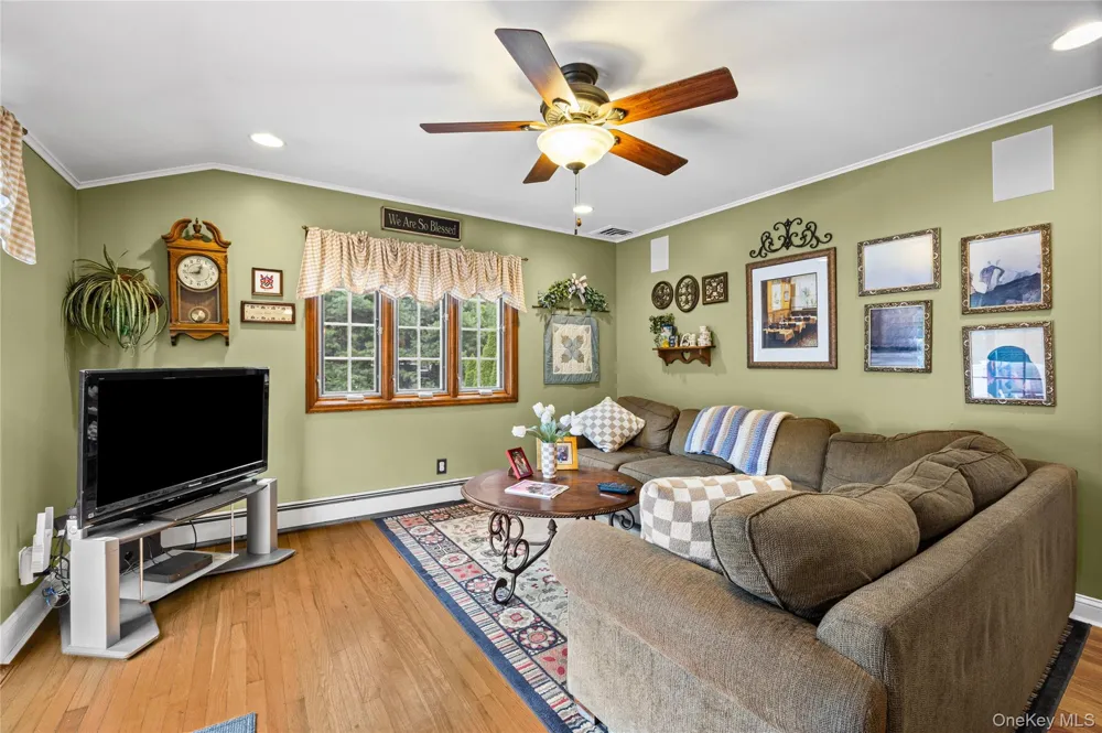 67 Broadway Smithtown, NY 11787