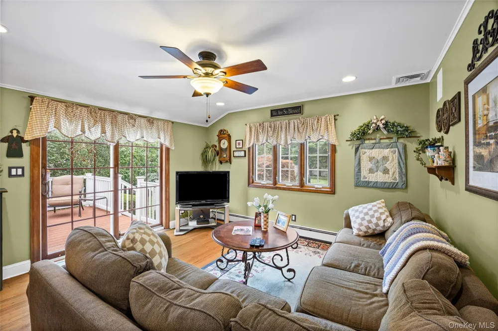 67 Broadway Smithtown, NY 11787