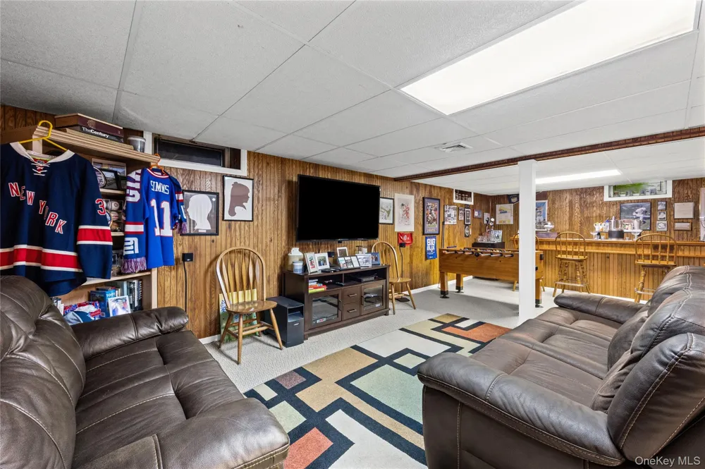 67 Broadway Smithtown, NY 11787
