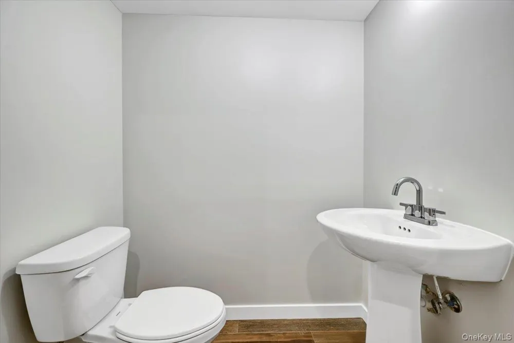 505 Iron Forge Lane New Windsor, NY 12553