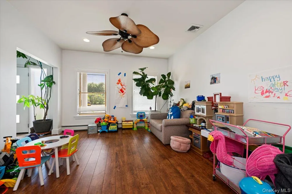 2064 Pacific Boulevard Atlantic Beach, NY 11509