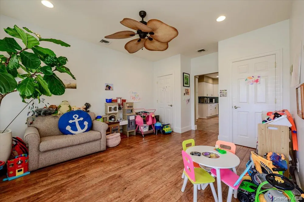 2064 Pacific Boulevard Atlantic Beach, NY 11509