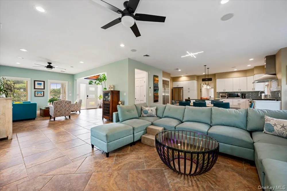 2064 Pacific Boulevard Atlantic Beach, NY 11509